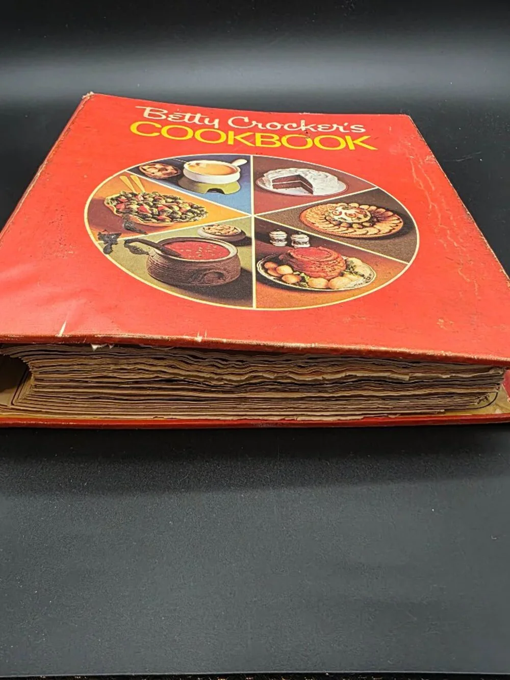 Betty Crocker's Cookbook (5-Ring Binder Edition) by Betty Crocker